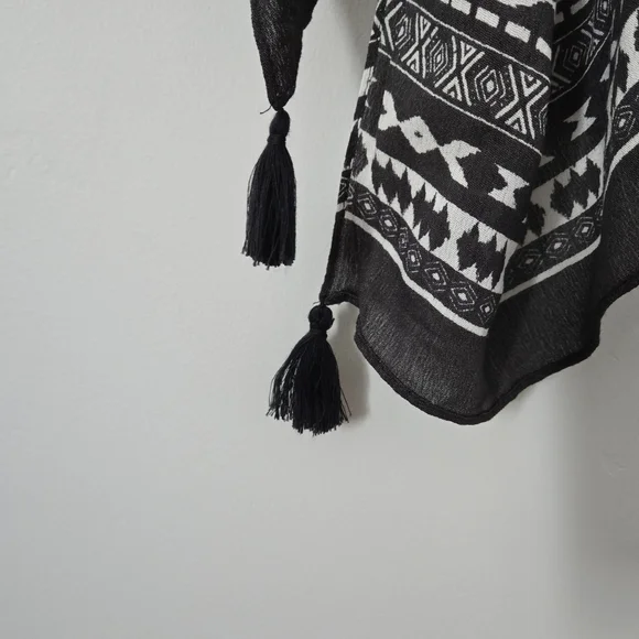 NWT Vince Camuto Washy Blooms Crincle Topper - Picture 6 of 6